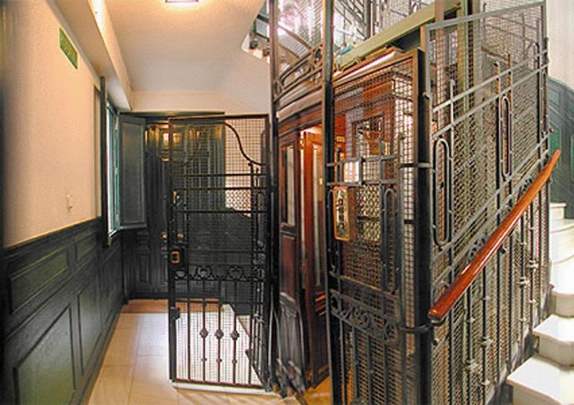 Hostal Santa Isabel マドリード エクステリア 写真