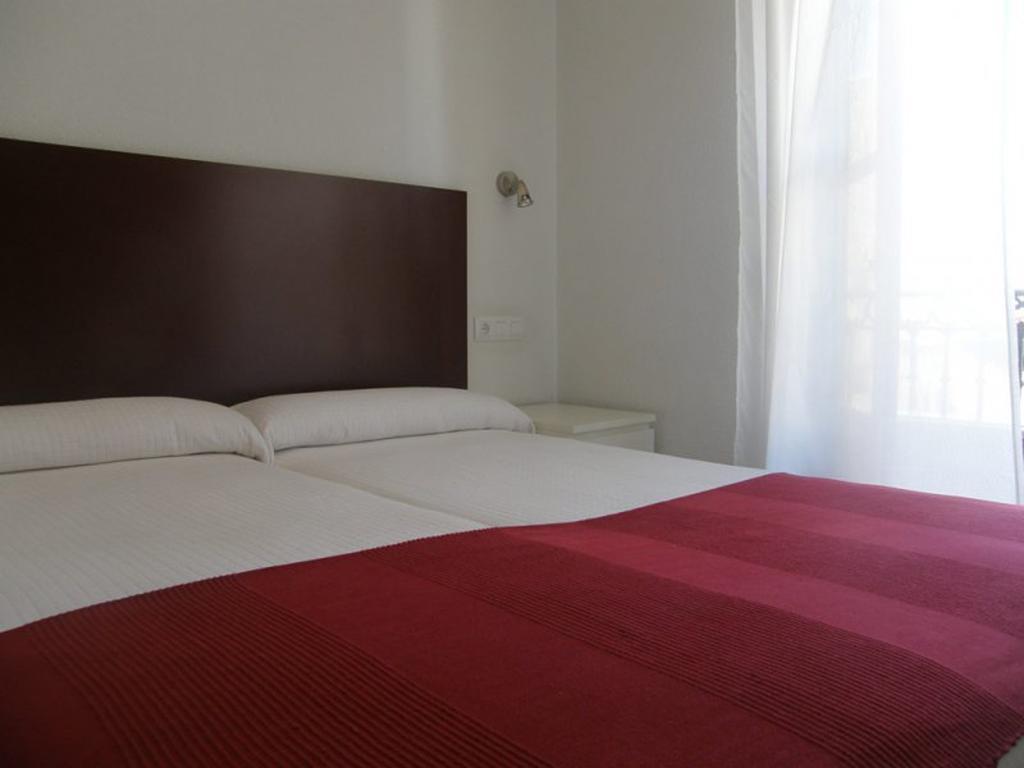 Hostal Santa Isabel マドリード 部屋 写真